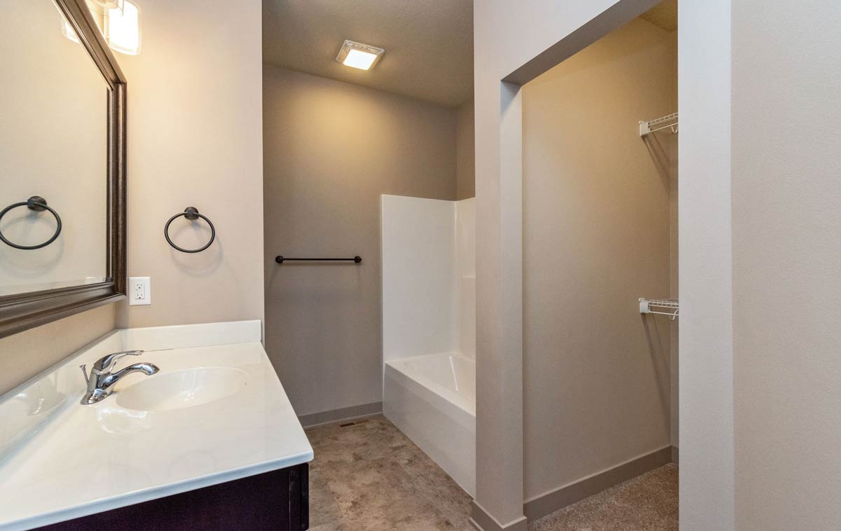 3806 Marigold Drive - Townhome for Rent - bathroom