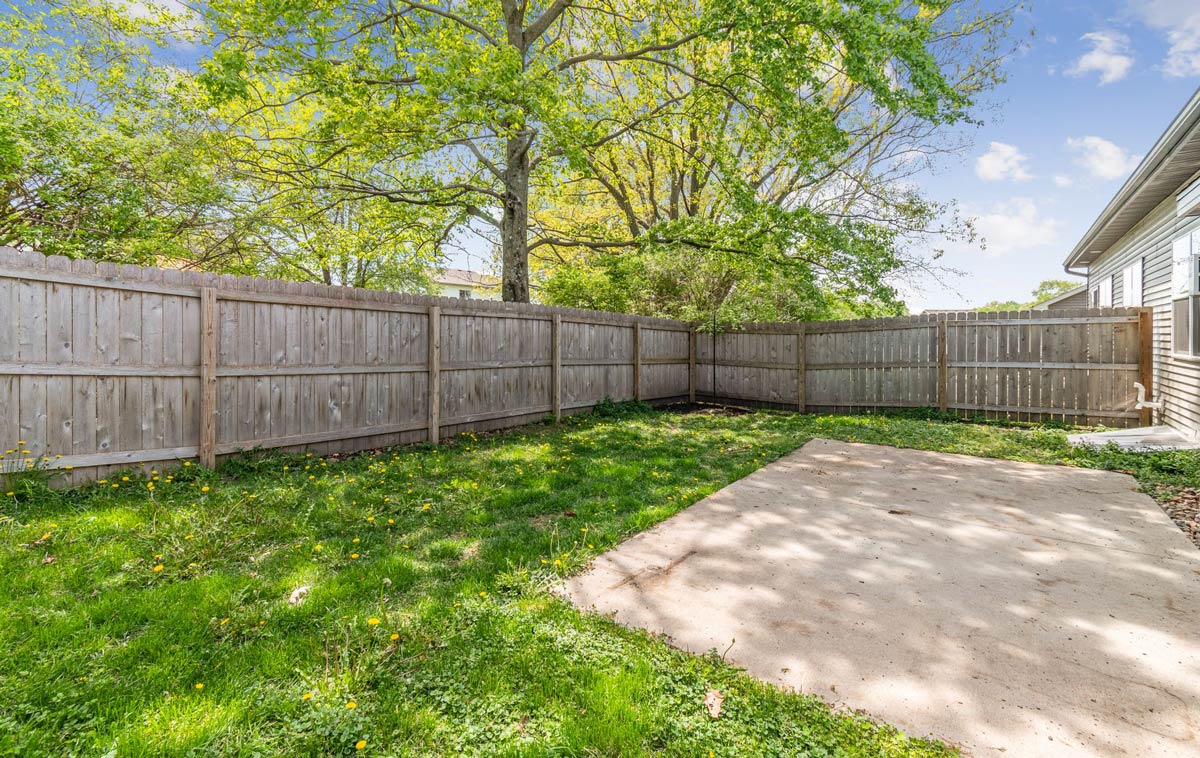3806 Marigold Drive - Townhome for Rent - fenced-in backyard